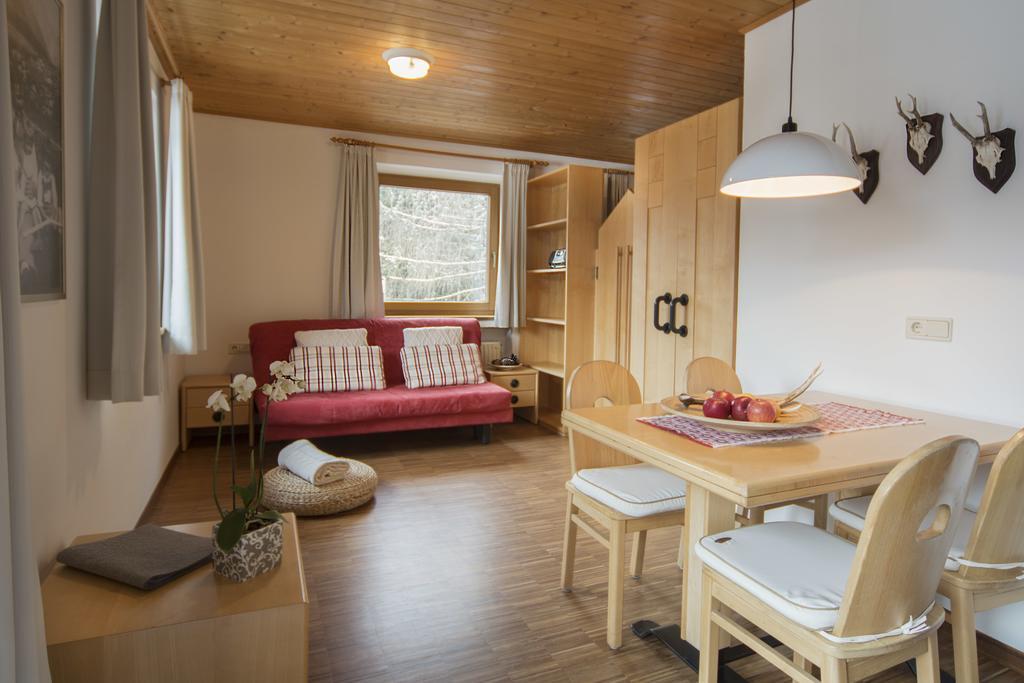 Residence Veider Rasùn di Sotto الغرفة الصورة
