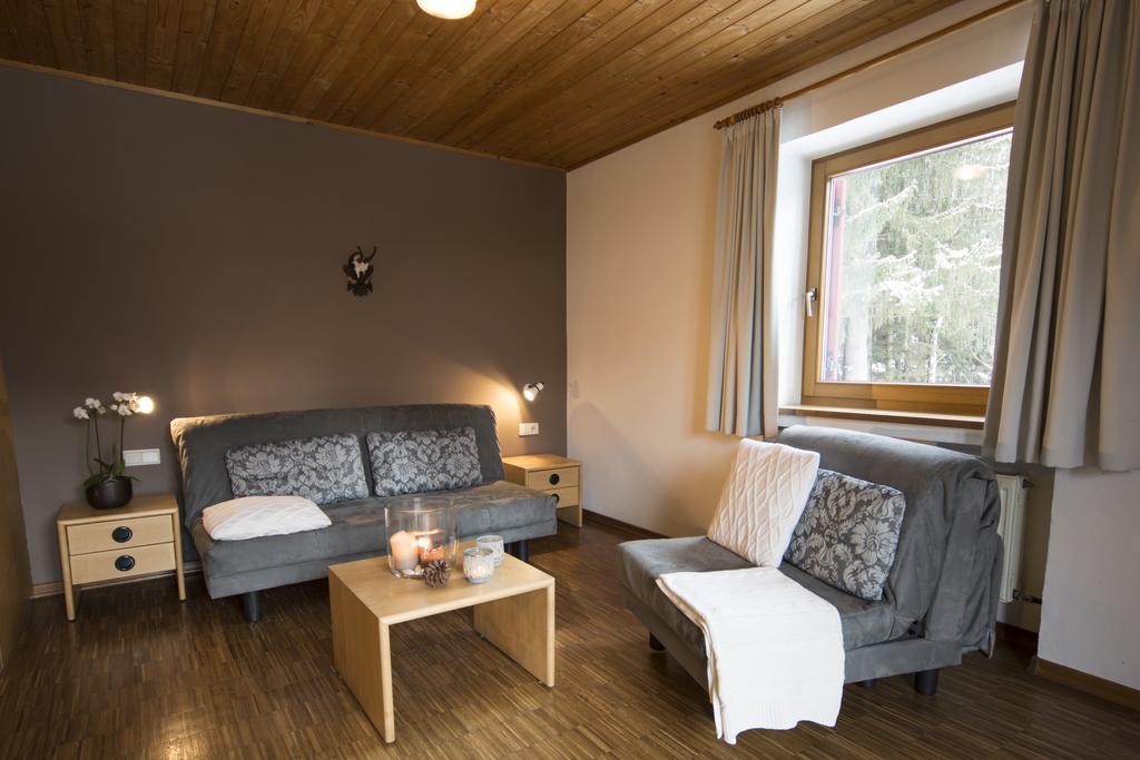 Residence Veider Rasùn di Sotto الغرفة الصورة